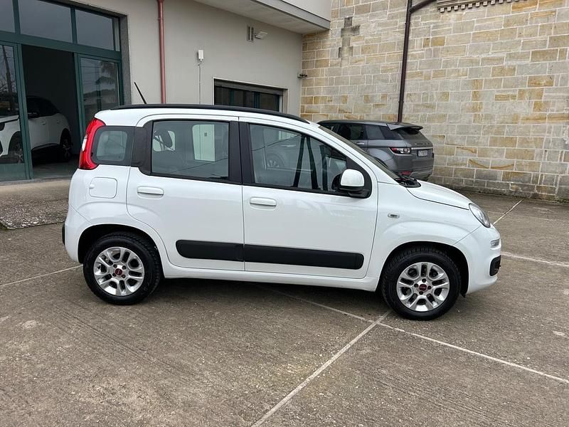 Usata Fiat Panda Lounge 69 CV (50 kW) 2020 Bianco Utilitaria