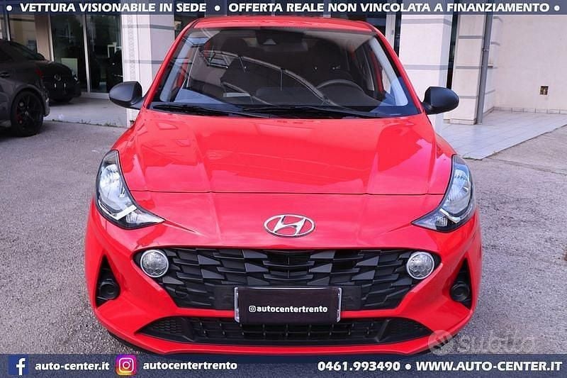 Usata Hyundai i10 67 CV (49 kW) 2021 Rosso Utilitaria