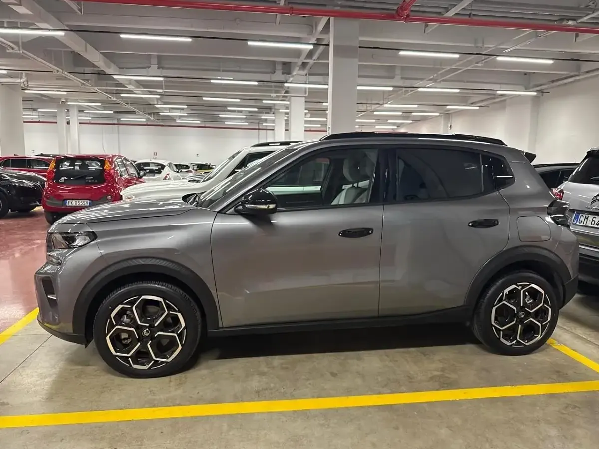 Usata Citroën e-C3 83 kW (113 CV) 2025 Grigio Utilitaria