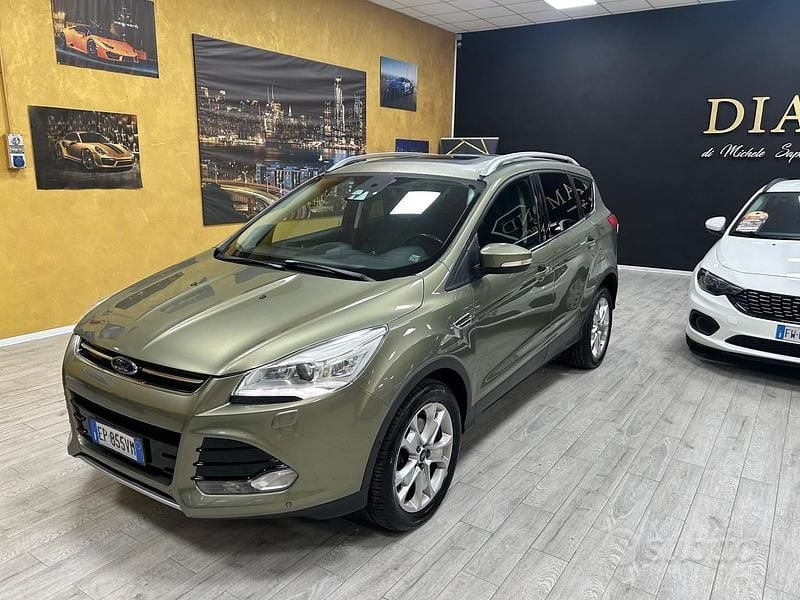 Usata Ford Kuga 163 CV (119 kW) 2012 Verde SUV