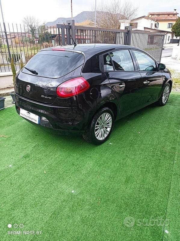 Usata Fiat Bravo 120 CV (88 kW) 2011 Nero Utilitaria
