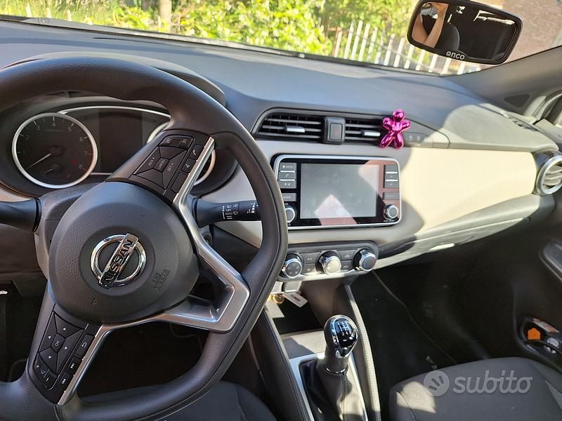 Usata Nissan Micra Acenta 92 CV (67 kW) 2021 Nero Utilitaria