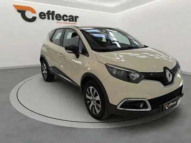 Usata Renault Captur Life 90 CV (66 kW) 2017 Beige SUV