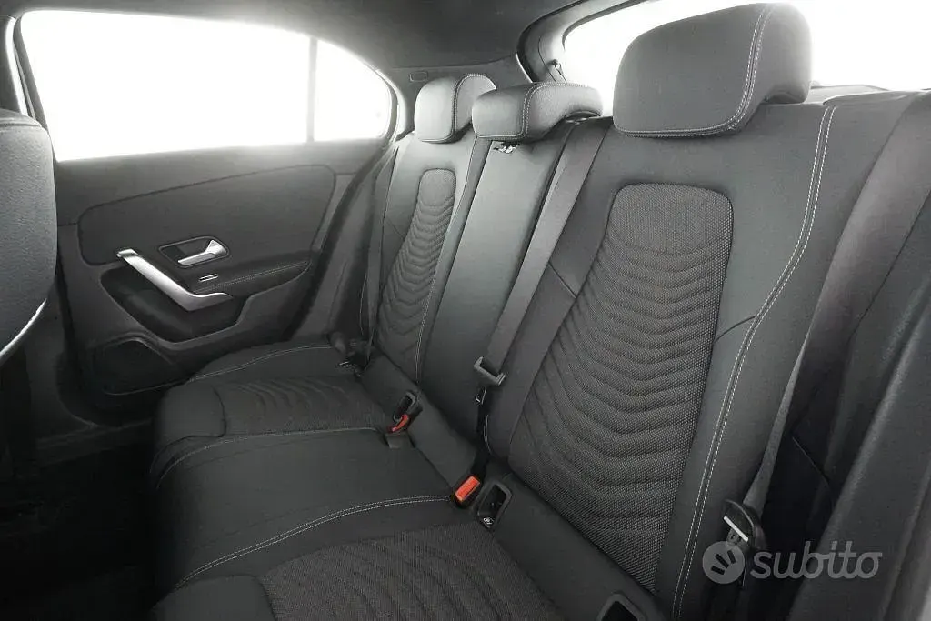Usata Mercedes A180 Advanced 136 CV (100 kW) 2024 Nero Berlina