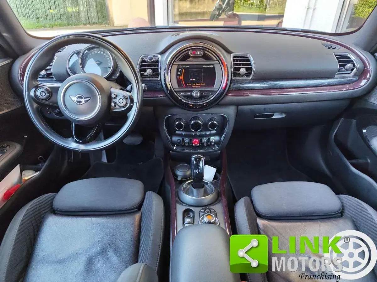 Usata Mini Cooper Clubman Hype 136 CV (100 kW) 2019 Rosso Station wagon