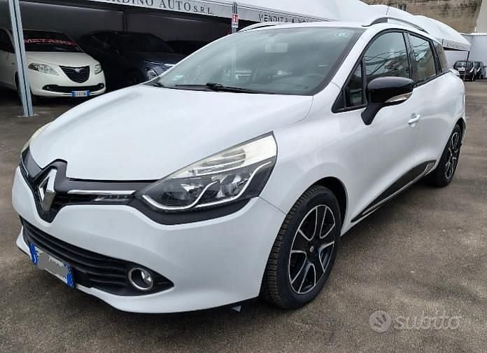 Usata Renault Clio GrandTour 90 CV (66 kW) 2013 Bianco Station wagon
