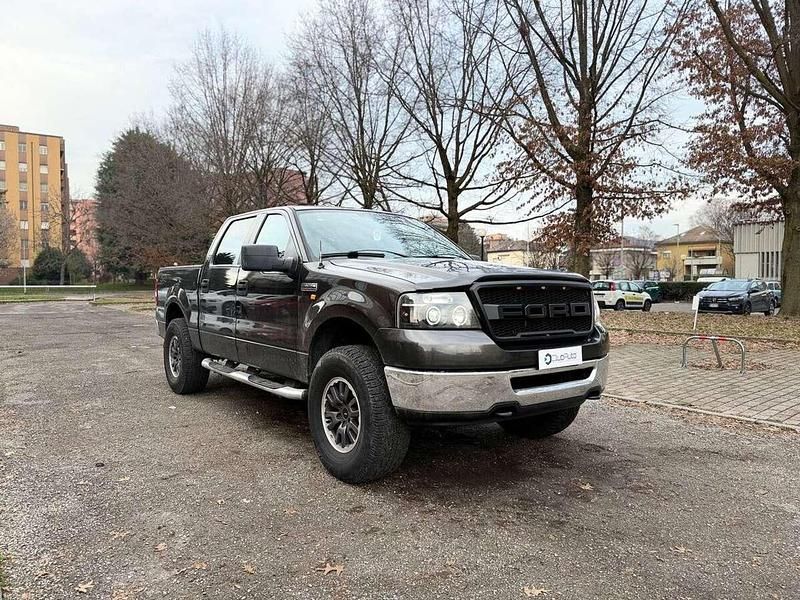 Usata Ford F-150 XLT 305 CV (224 kW) 2006 Nero Pick-up
