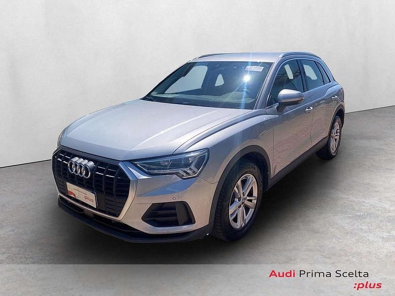 Argento fioretto metallizzato Usata 2019 Audi Q3 Business SUV | 29.900 € (Molto cara) - Immagine 1/4
