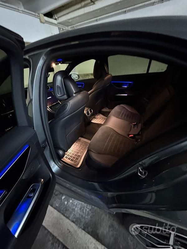 Usata Mercedes C300 2022 Grigio Berlina