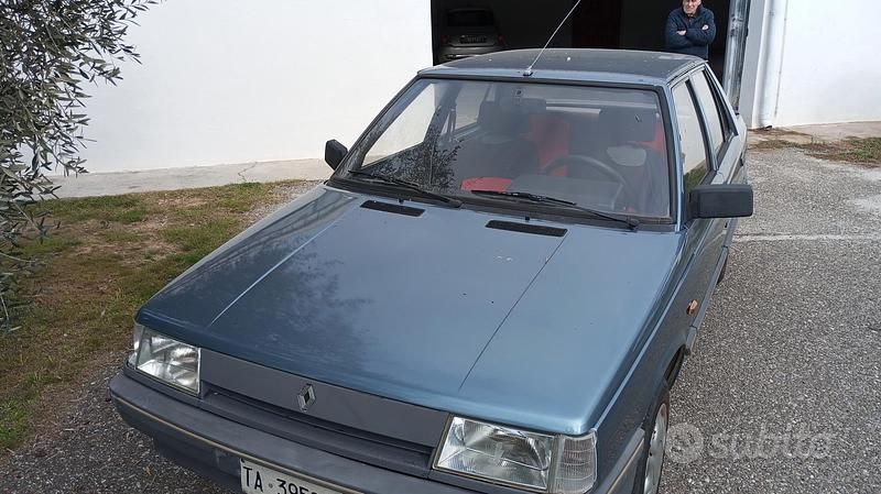Usata Renault R9 1987 Grigio Berlina