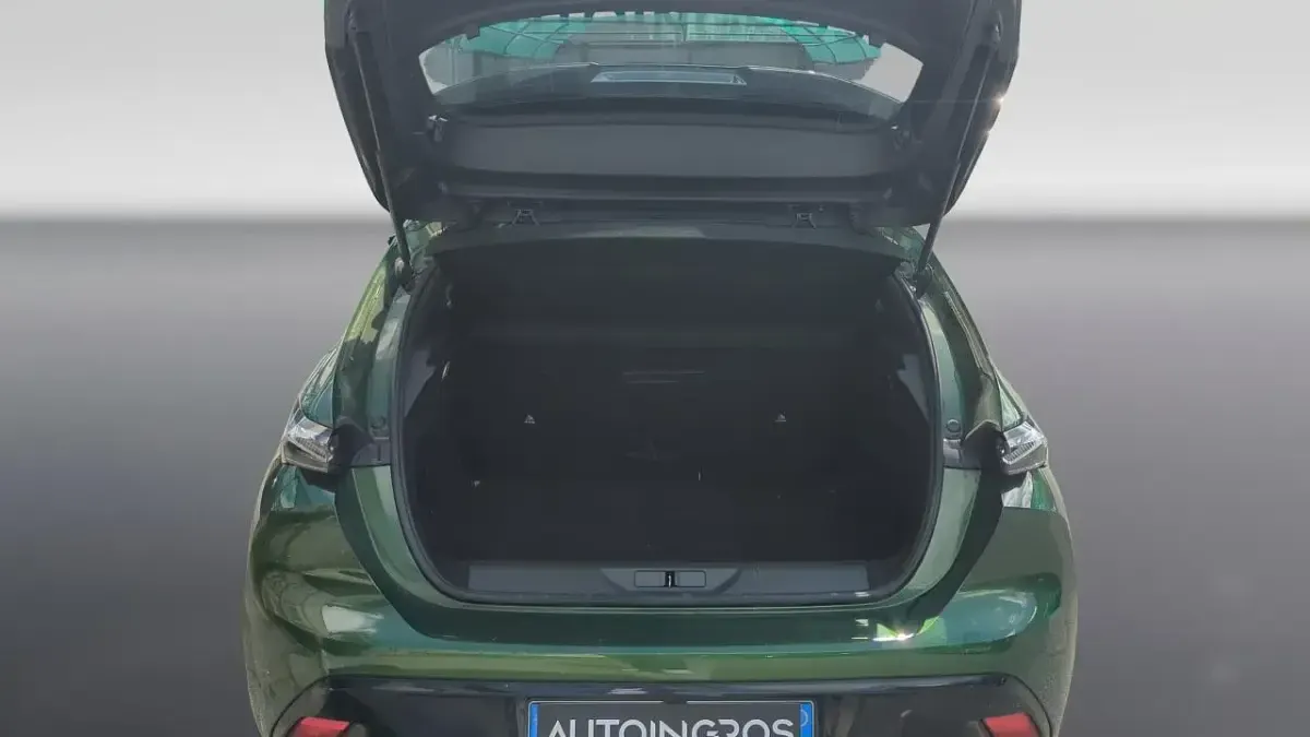 Usata Peugeot 308 GT 180 CV (132 kW) 2022 Verde Berlina