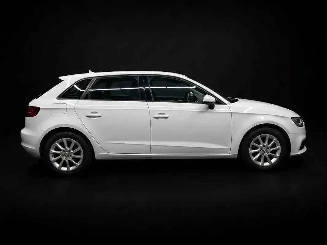 Usata Audi A3 Ambiente 110 CV (80 kW) 2015 Bianco Berlina
