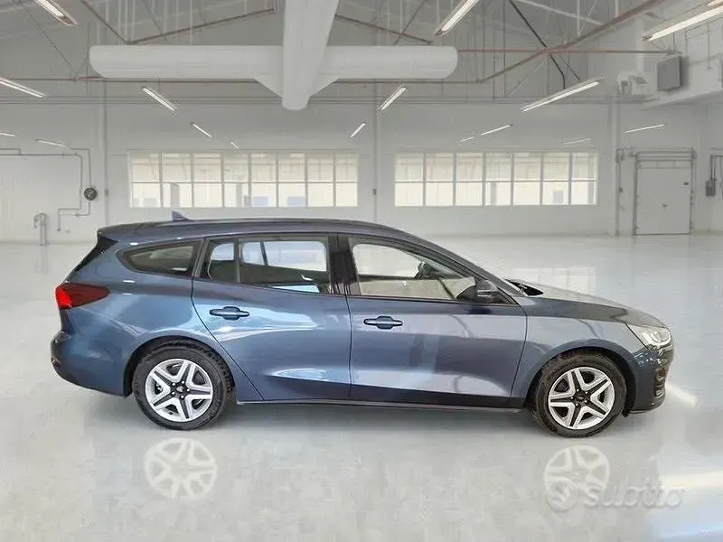 Usata Ford Focus Business Edition 120 CV (88 kW) 2023 Grigio Station wagon