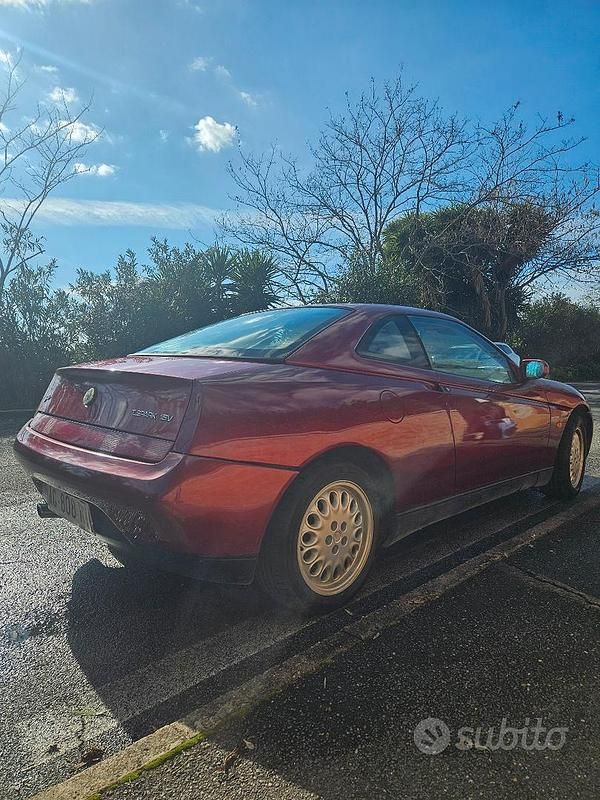 Usata Alfa Romeo GTV 150 CV (110 kW) 1996 Rosso Coupé