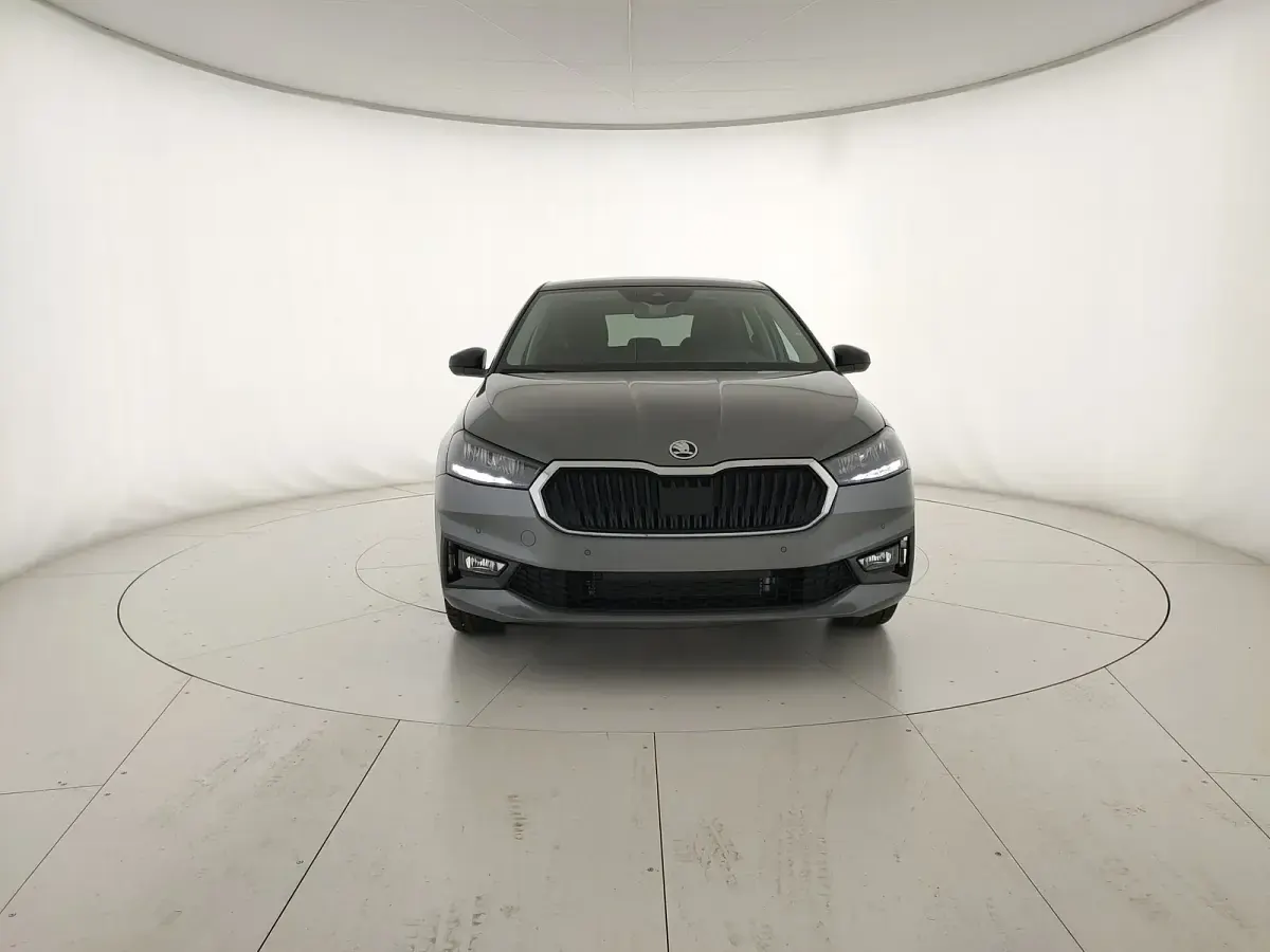 Ny Skoda Fabia 115 HK (84 kW) 2026 Grå Halvkombi