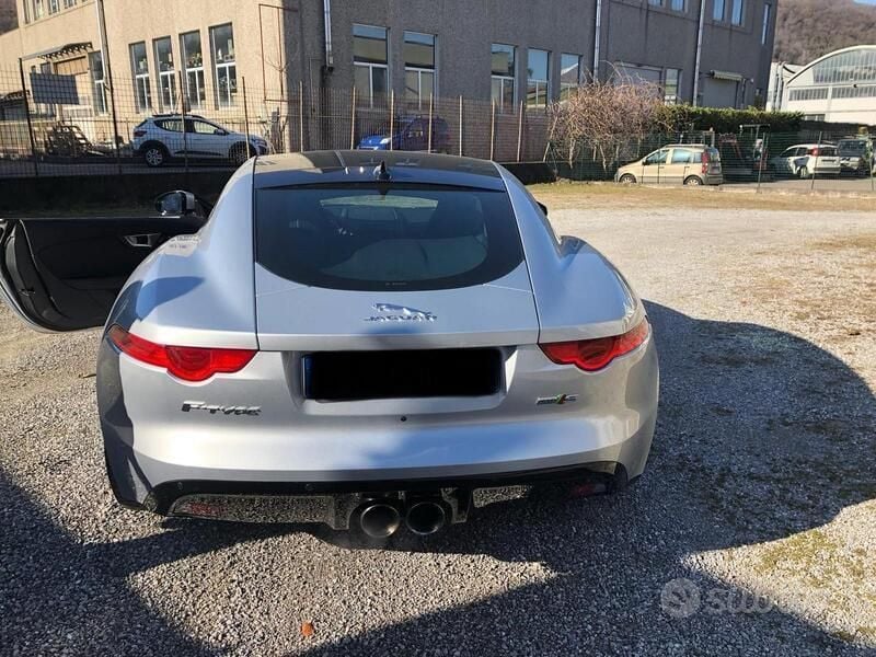 Usata Jaguar F-Type 380 CV (279 kW) 2015 Grigio Coupé