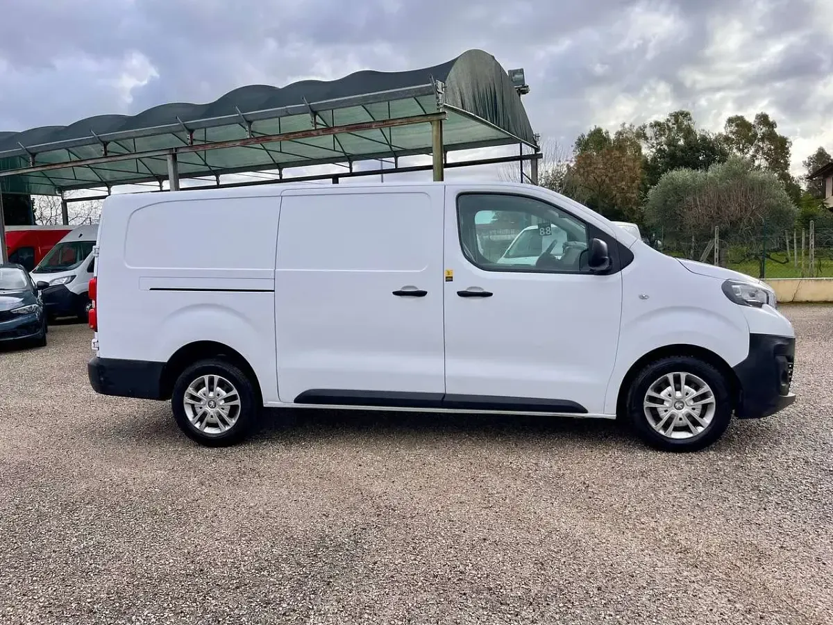 Usata Peugeot Expert 101 CV (74 kW) 2021 Banchisa white Furgone