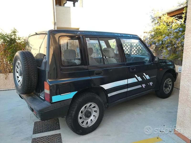 Usata Suzuki Vitara 96 CV (70 kW) 1992 SUV