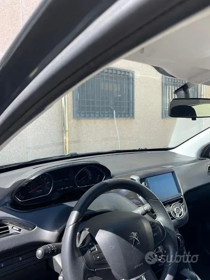 Usata Peugeot 207 82 CV (60 kW) 2015 Grigio Cabrio