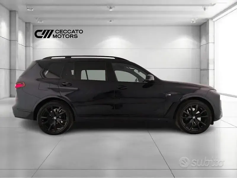 Usata BMW X7 M Sport 340 CV (250 kW) 2025 Nero SUV