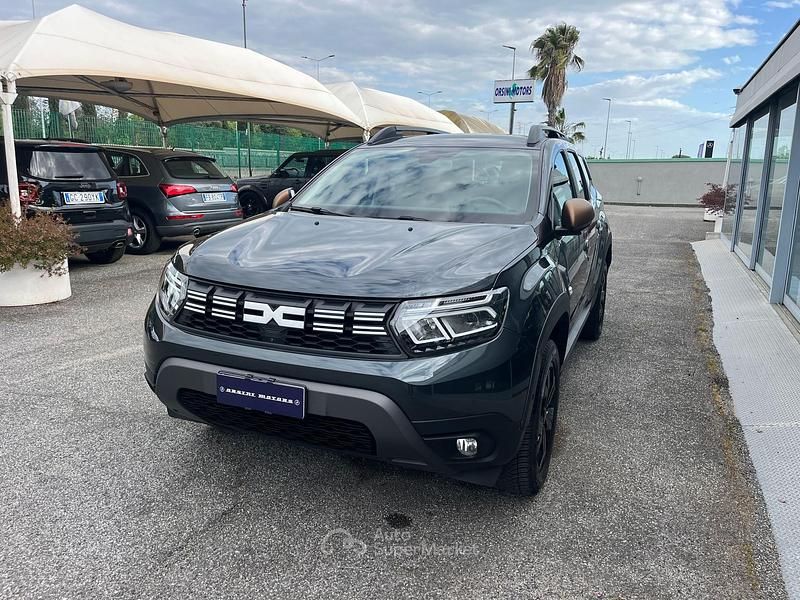 Usata Dacia Duster 101 CV (74 kW) 2023 Gray SUV