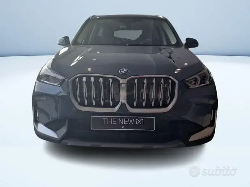Usata BMW iX1 230 kW (313 CV) 2024 Grigio SUV
