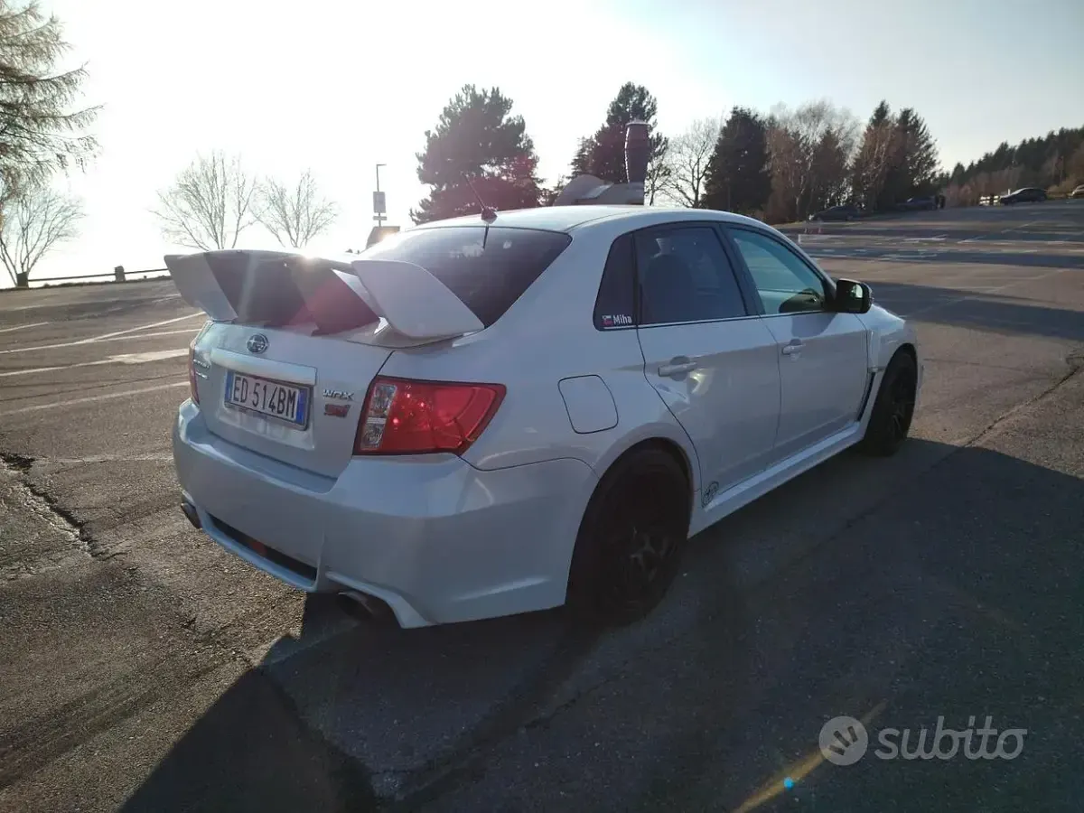 Usata Subaru Impreza 300 CV (220 kW) 2010 Bianco Berlina