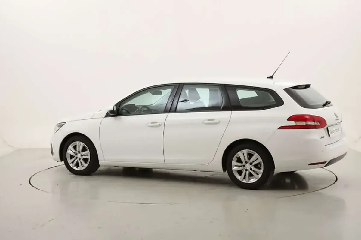 Occasion Peugeot 308 SW Active 131 ch (96 kW) 2020 Blanc Break