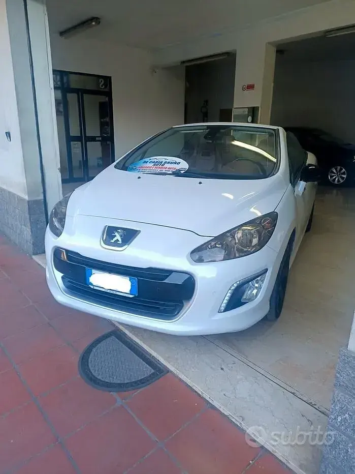 Usata Peugeot 308 CC Allure 163 CV (119 kW) 2012 Bianco Cabrio