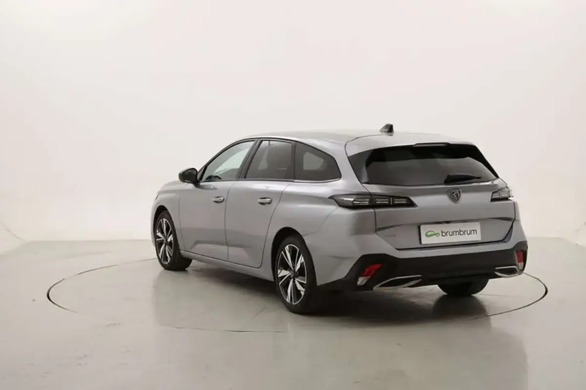 Usata Peugeot 308 SW Allure 131 CV (96 kW) 2022 Argento Station wagon