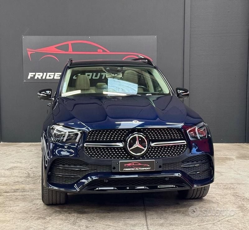 Usata Mercedes GLE300 Premium Plus 245 CV (180 kW) 2020 Blu Station wagon
