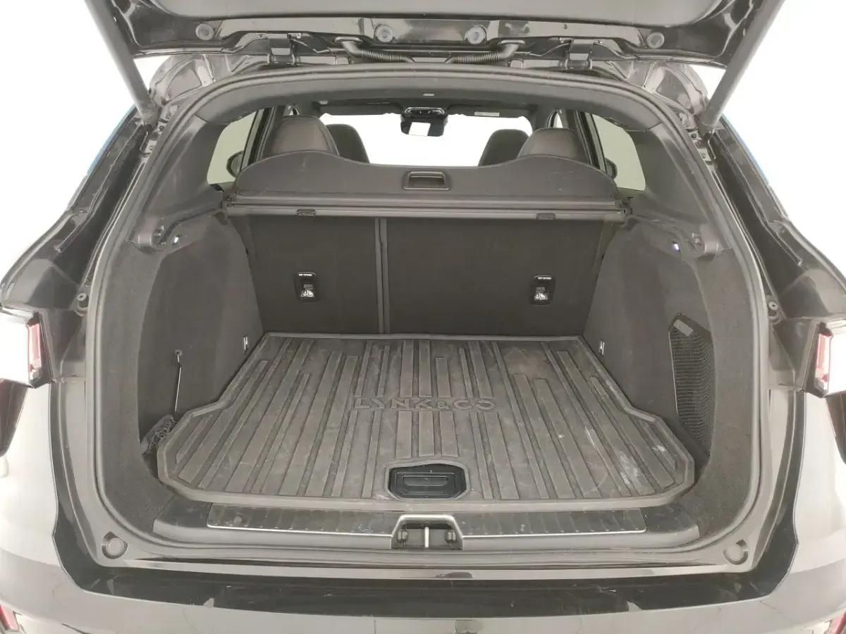 Usata Lynk & Co 01 180 CV (132 kW) 2024 Nero SUV