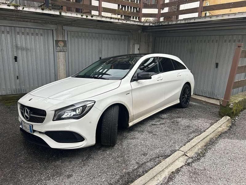 Usata Mercedes CLA220 Shooting Brake Premium 177 CV (130 kW) 2018 Bianco Station wagon