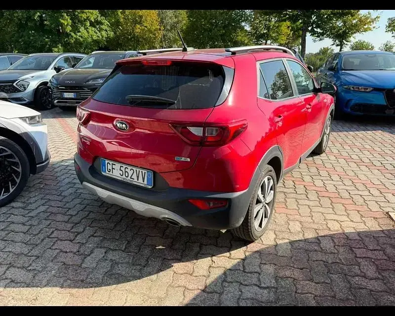 Usata Kia Stonic Style 82 CV (60 kW) 2021 Nero SUV