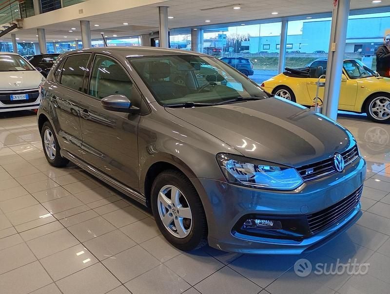 Usata VW Polo R-line 60 CV (44 kW) 2016 Grigio Berlina