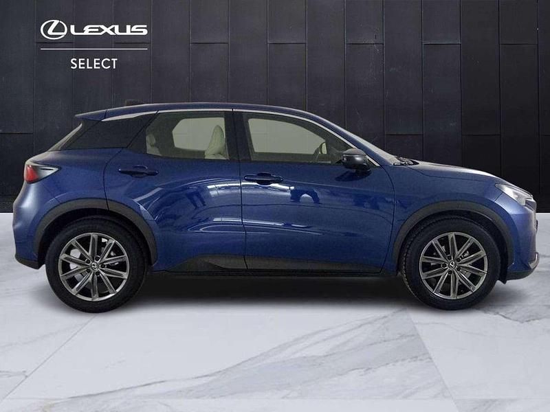 Usata Lexus LBX 91 CV (66 kW) 2024 Blu/azzurro SUV