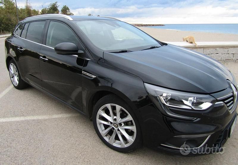 Usata Renault Mégane IV 115 CV (84 kW) 2019 Nero Station wagon