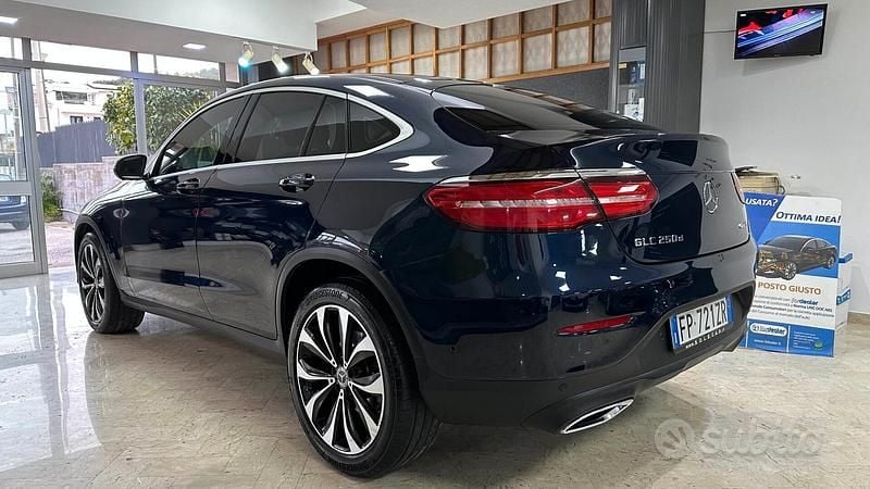 Usata Mercedes GLC250 205 CV (150 kW) 2018 Blu Coupé