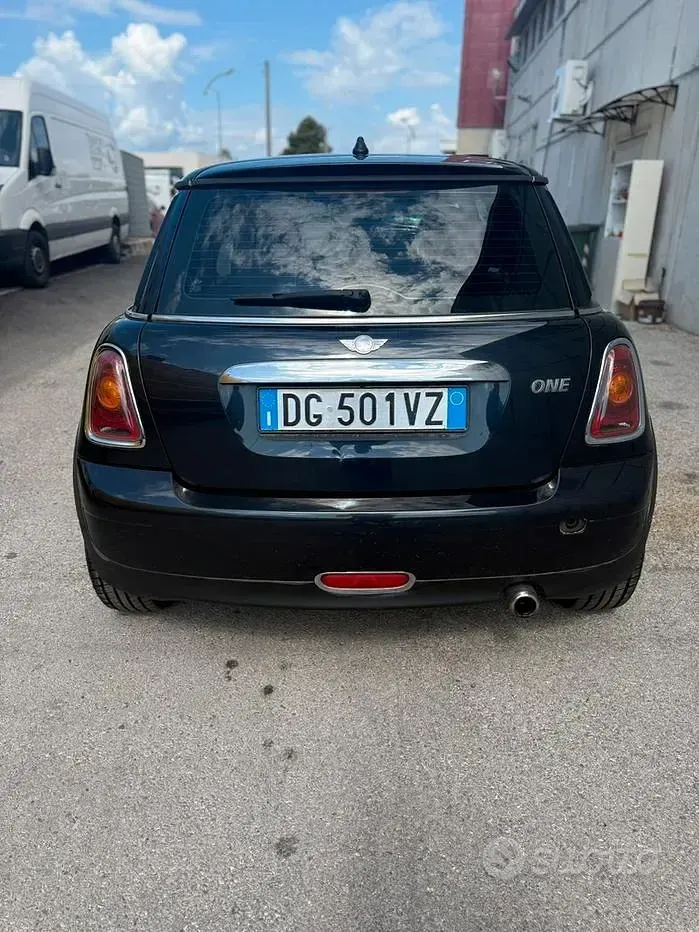 Usata Mini ONE 95 CV (69 kW) 2007 Nero Utilitaria