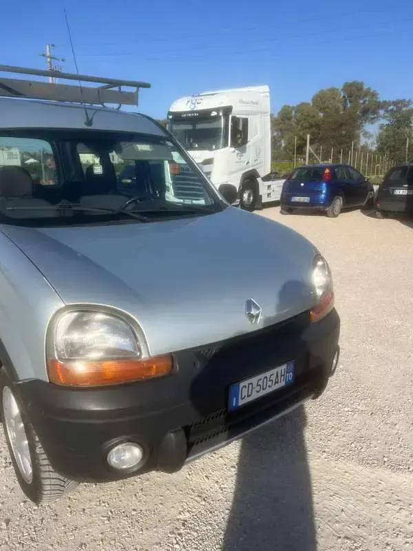 Usata Renault Kangoo Privilege 95 CV (69 kW) 2002 Monovolume