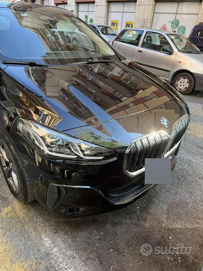Usata BMW 218 150 CV (110 kW) 2023 Nero Monovolume