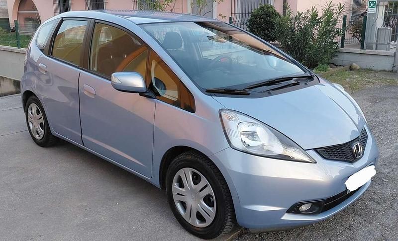 Usata Honda Jazz Elegance 99 CV (72 kW) 2009 Blu Utilitaria