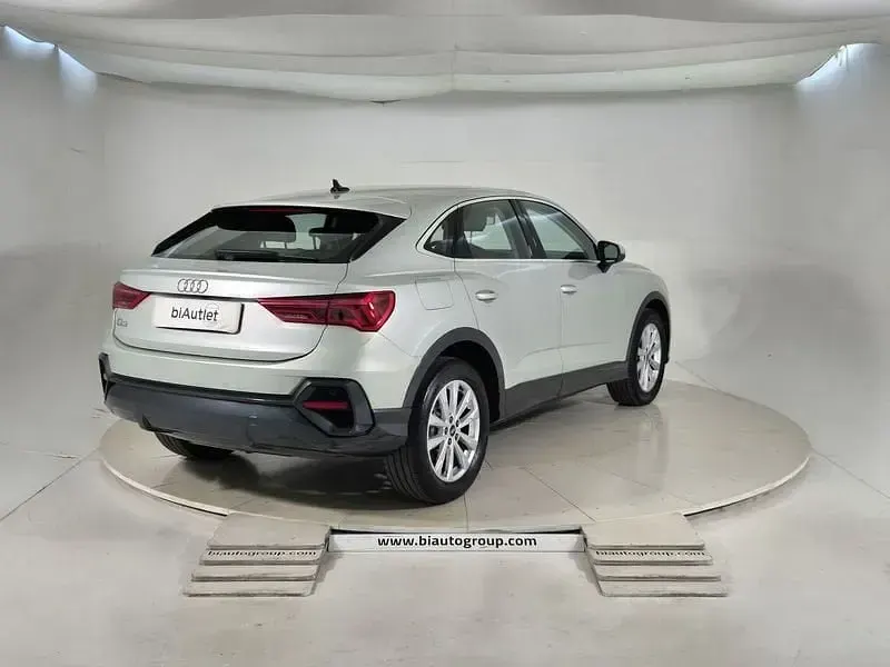 Usata Audi Q3 Sportback Business Plus 150 CV (110 kW) 2022 Argento SUV