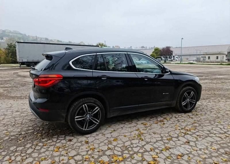 Usata BMW X1 150 CV (110 kW) 2016 Nero SUV