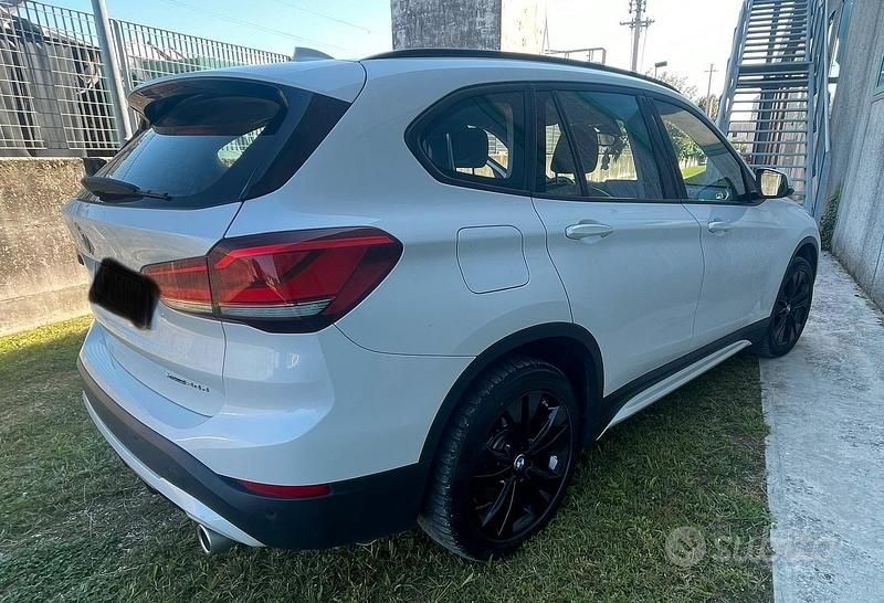 Usata BMW X1 150 CV (110 kW) 2022 Bianco SUV
