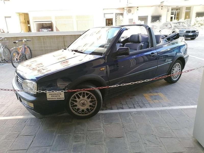 Usata VW Golf Cabriolet Sport 101 CV (74 kW) 1996 Cabrio