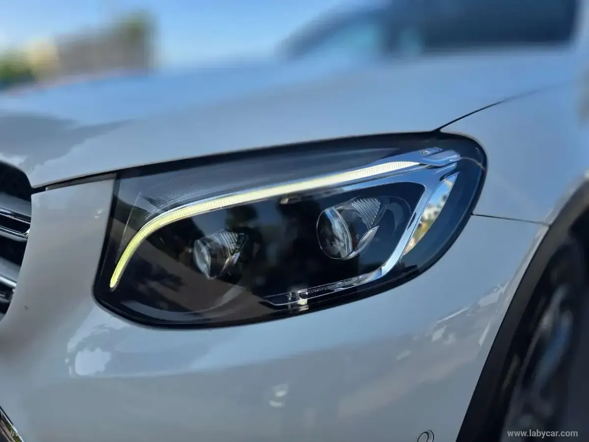 Usata Mercedes GLC220 170 CV (125 kW) 2019 Bianco SUV