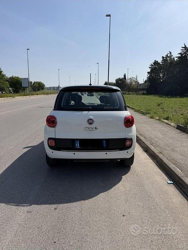 Usata Fiat 500L Lounge 80 CV (58 kW) 2016 Bianco Monovolume