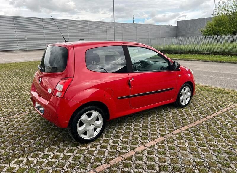 Usata 2007 Renault Twingo Due volumi | 2000 € (Buon prezzo) - Immagine 1/4