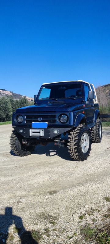 Blu/azzurro Usata 1997 Suzuki Samurai SUV | 6000 € (Super prezzo) - Immagine 1/4